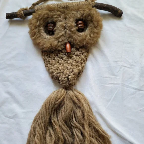 Macramé Owl wall hanging - Picture 2 of 4